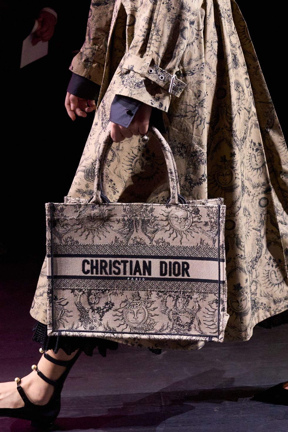 Details, accessories, handbags and shoes on the runway at the Dior