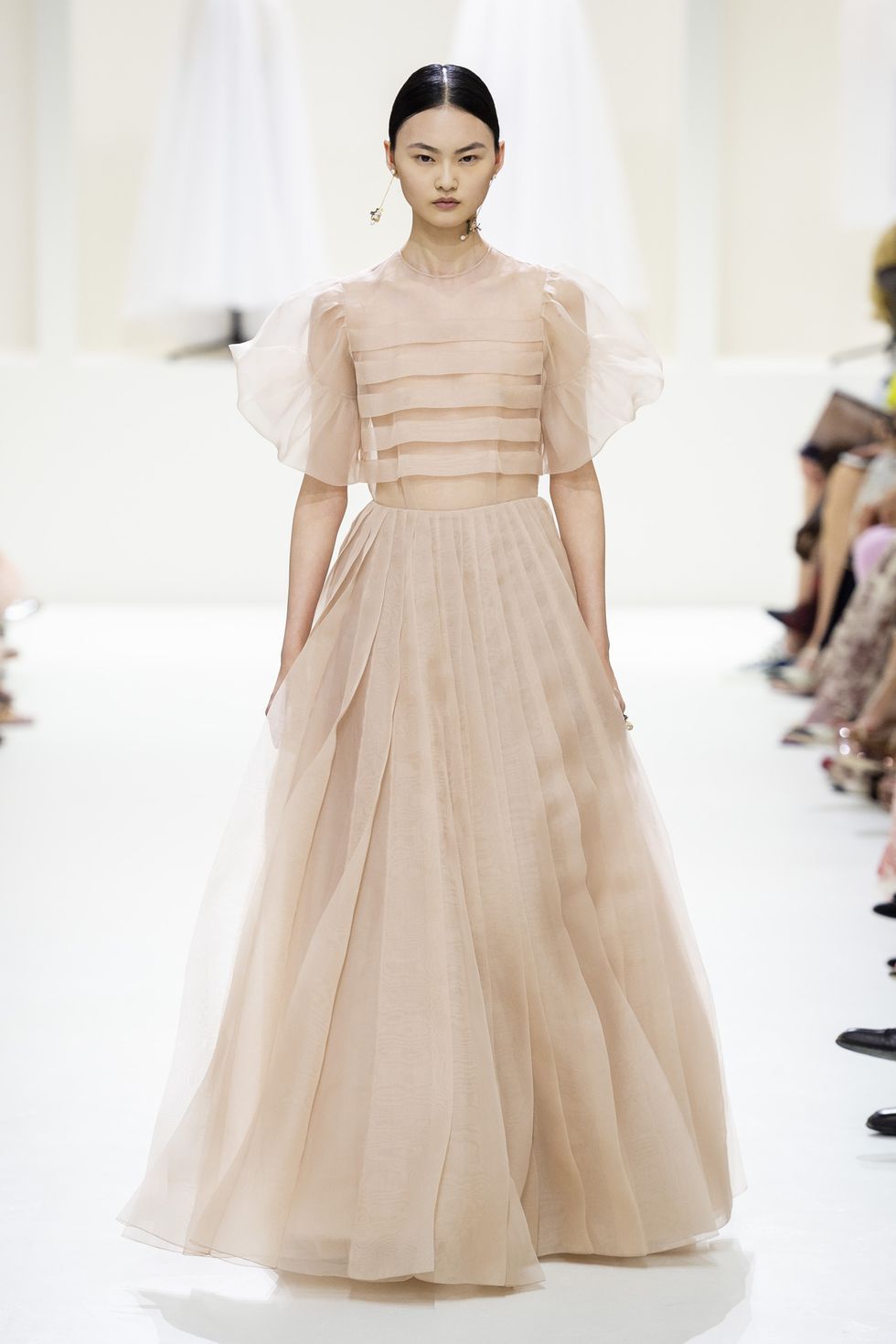 Dior autumn winter 2019 couture collection Couture fashion week