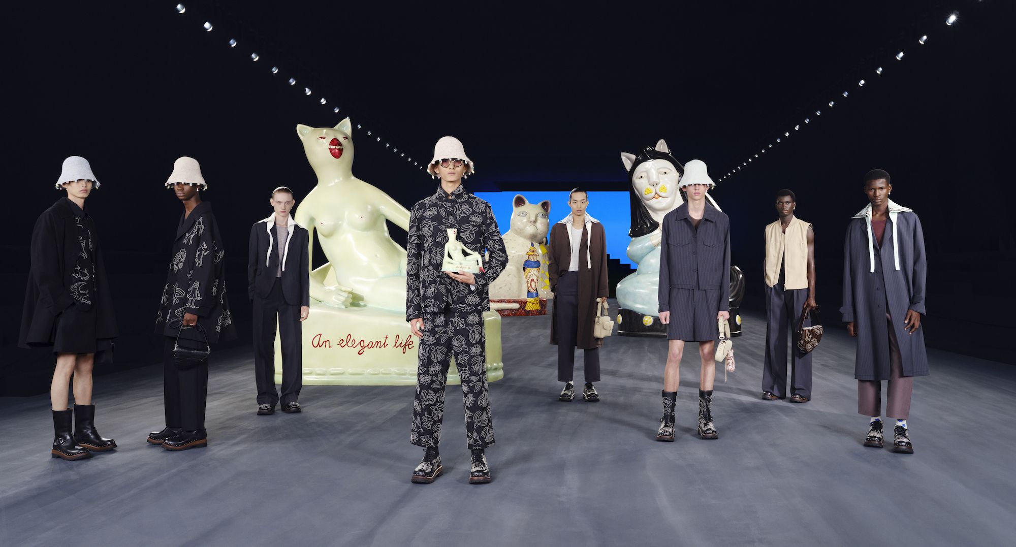 Dior Spring '25 Is a Convergence of Artistic Mediums Dior Spring '25 Is a Convergence of Artistic Mediums