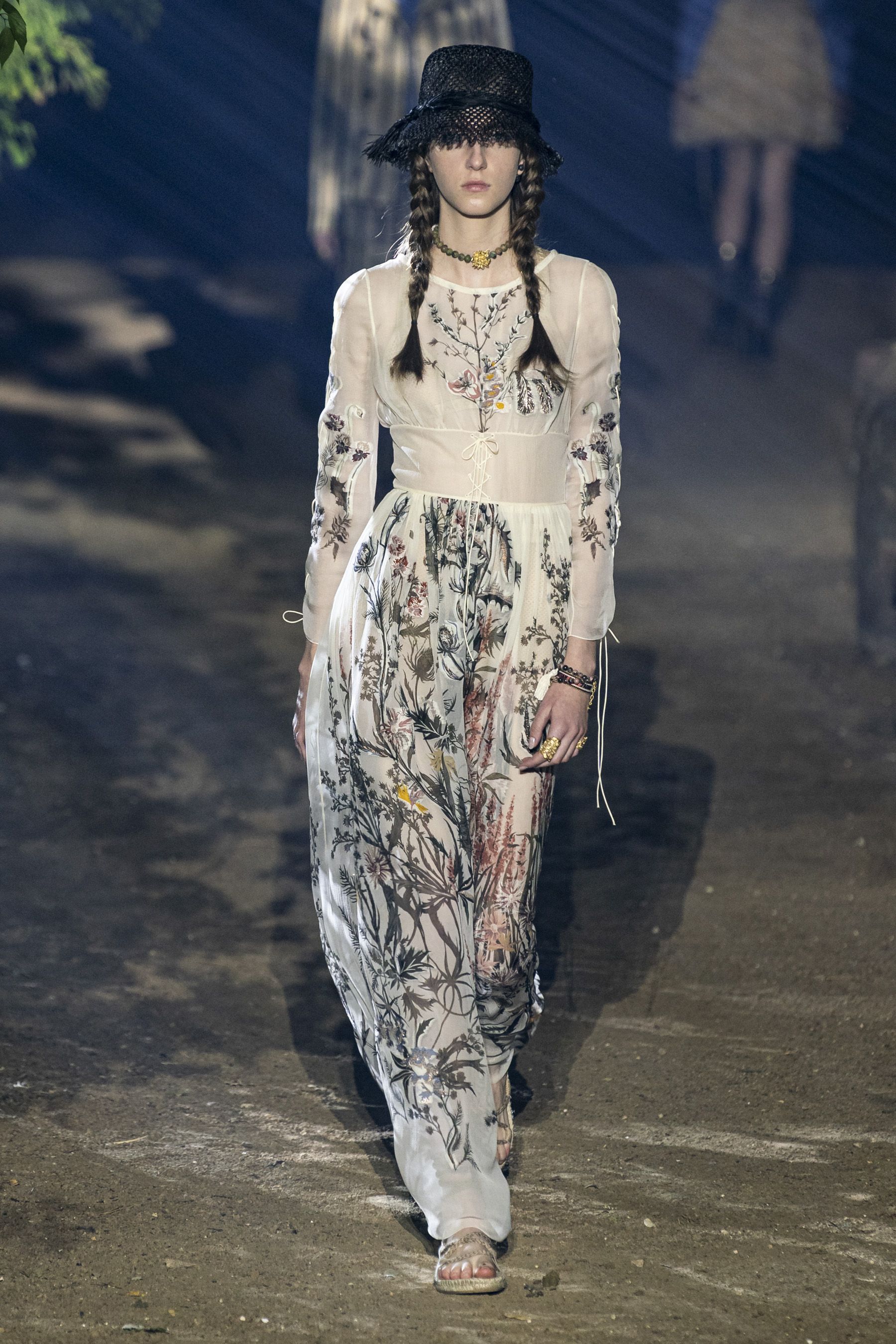 ディオール」(DIOR)|2020春夏コレクション ディオール」(DIOR)|2020春夏コレクション