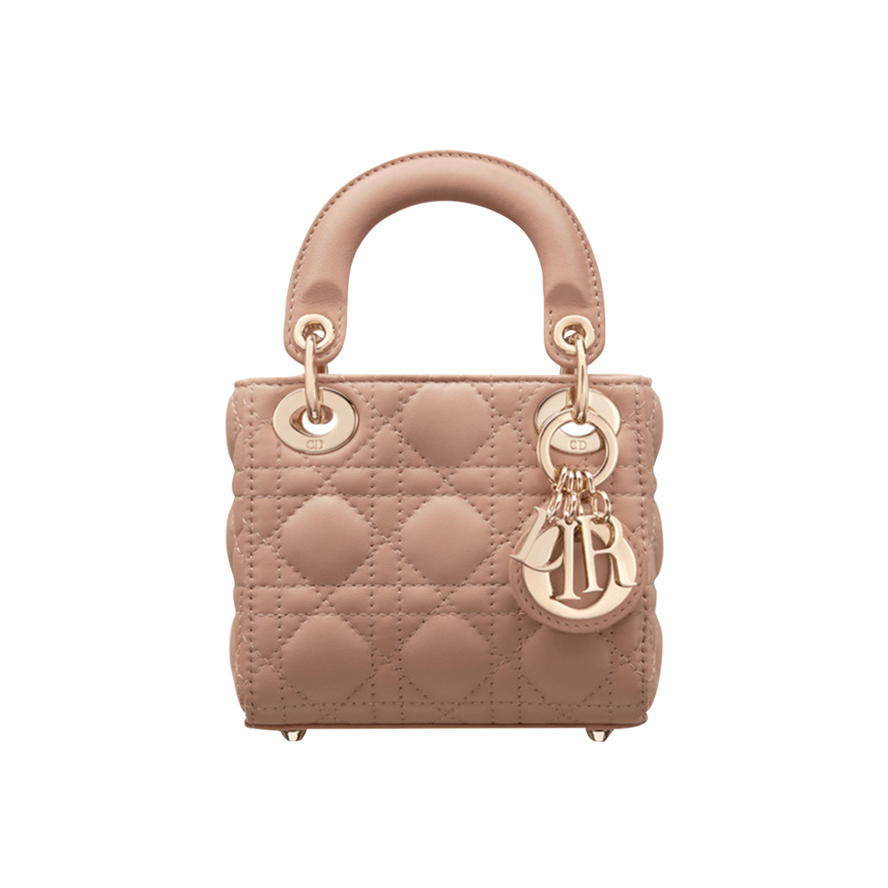 ディオール(DIOR)新作バッグ【2021秋冬】|ファッション|ELLE ディオール(DIOR)新作バッグ【2021秋冬】|ファッション|ELLE