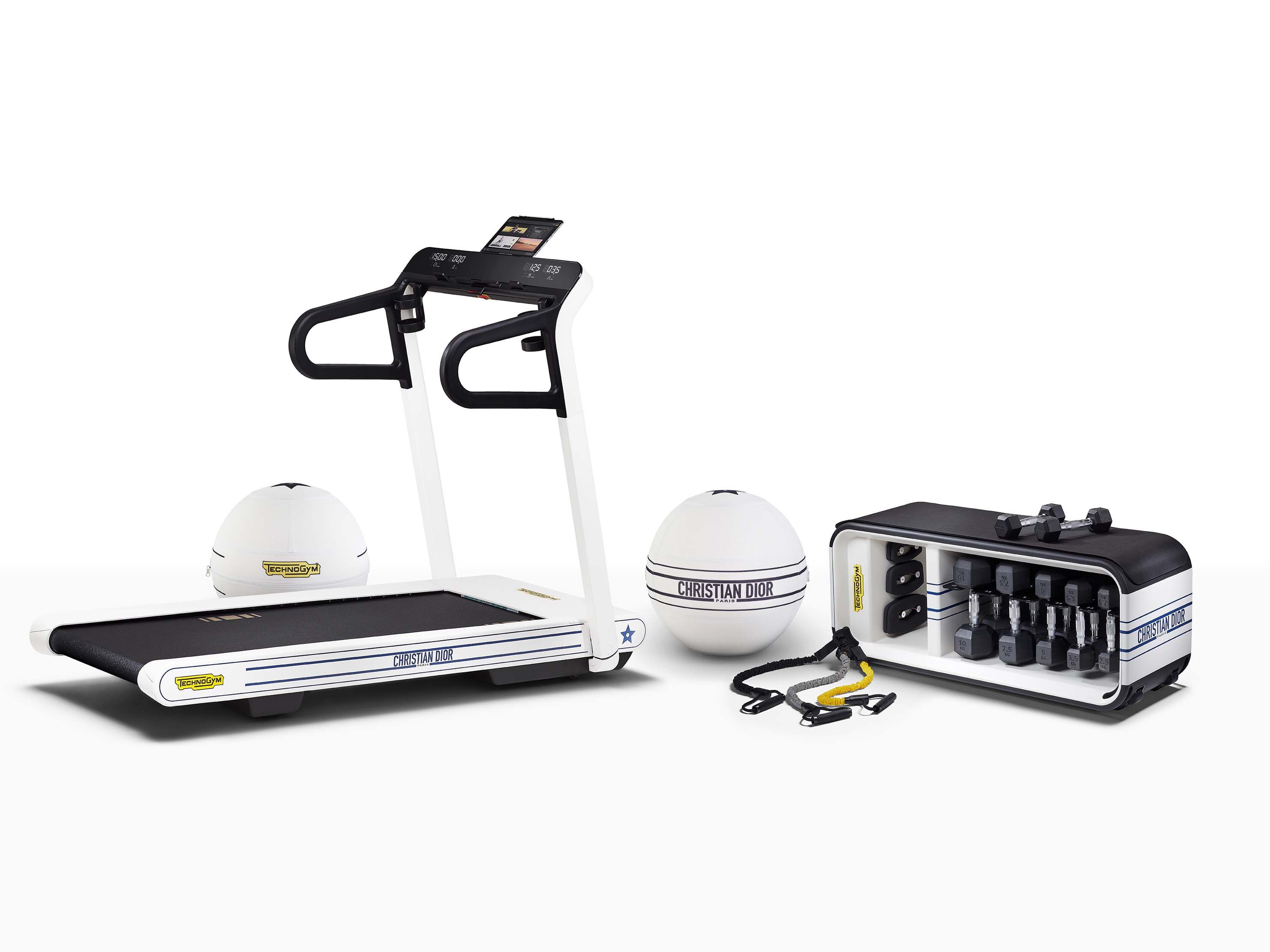 Technogym Bench  The perfect home fitness workout + storage