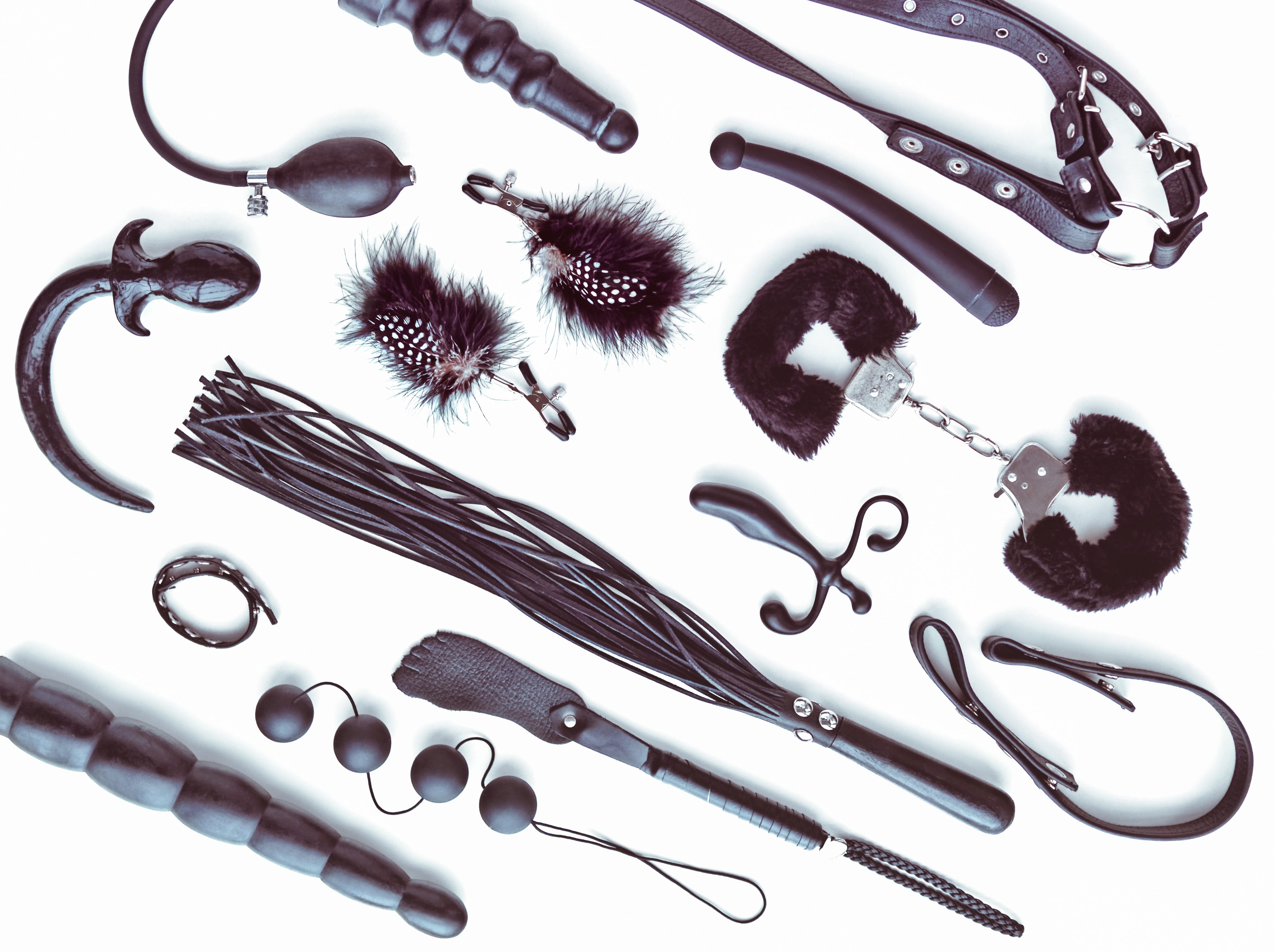A Guide to 13 Types of Sex Toys Vibrators, Dildos, and Many More A Guide to 13 Types of Sex Toys Vibrators, Dildos, and Many More