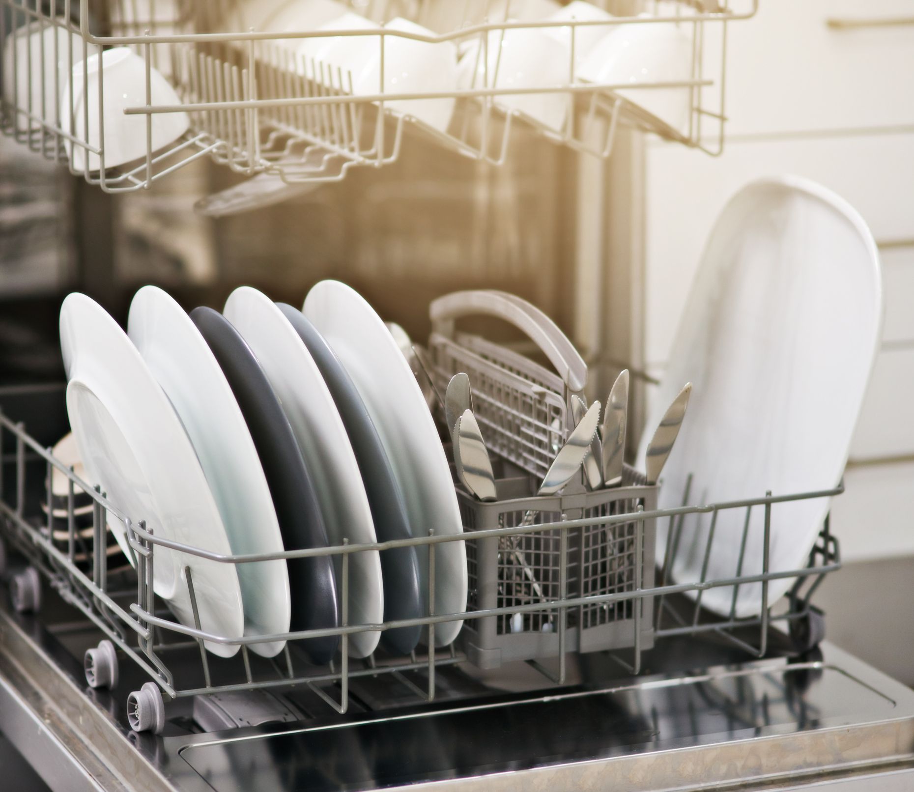 How to Clean a Dishwasher the Right Way
