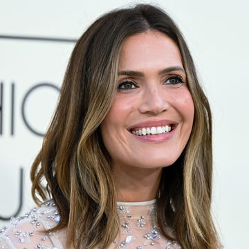 mandy moore nfl hulu drama mandy moore nfl hulu drama