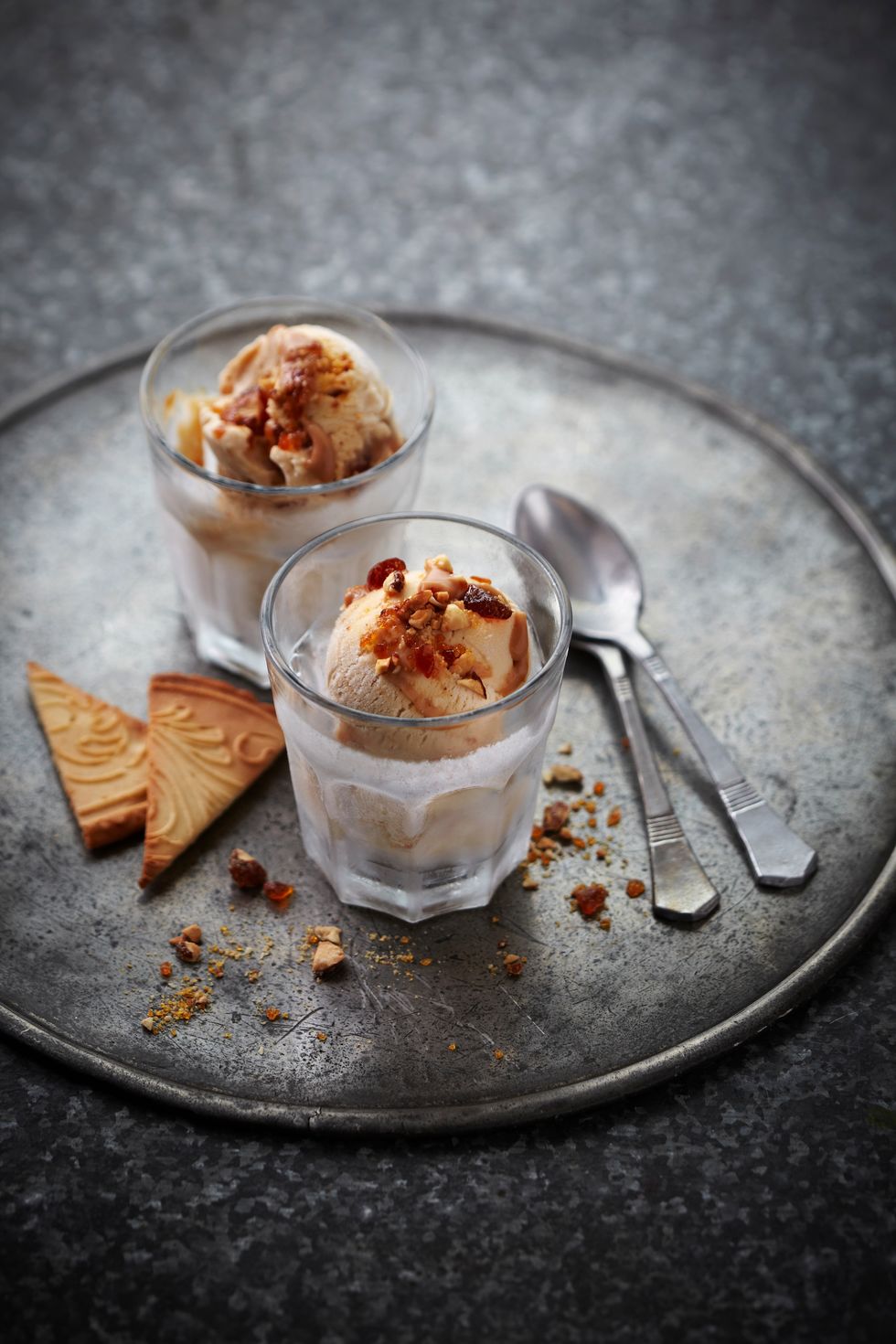 dishes of salted caramel ice cream