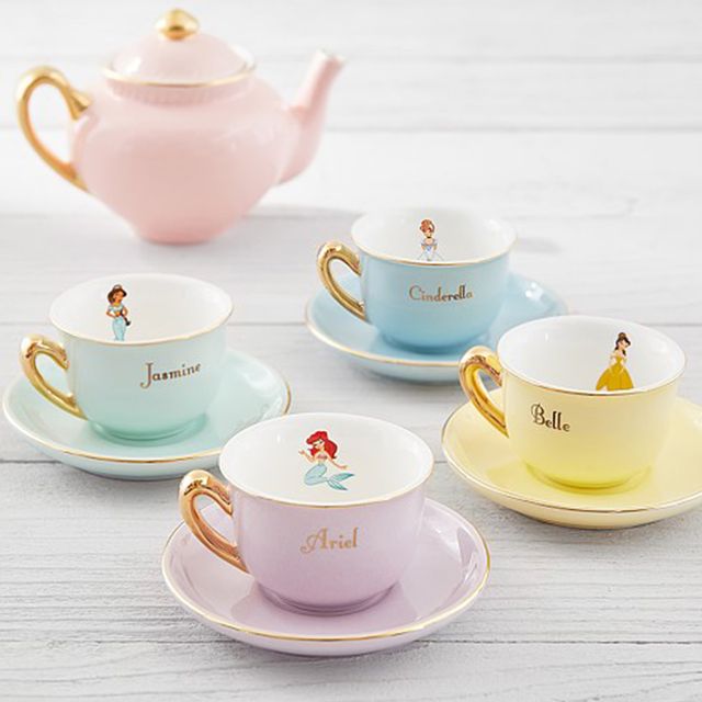 https://hips.hearstapps.com/hmg-prod/images/disney-princess-porcelain-tea-set-1585750583.jpg?resize=640:*