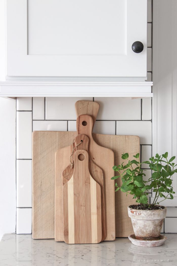 How to Store Cutting Boards: Easy Storage and Organization Ideas