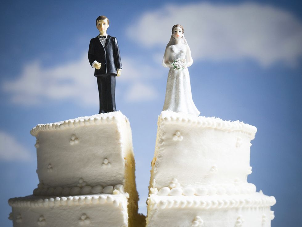 Free At Last: Divorce cakes are here to make your separation, well, sweet -  India Today