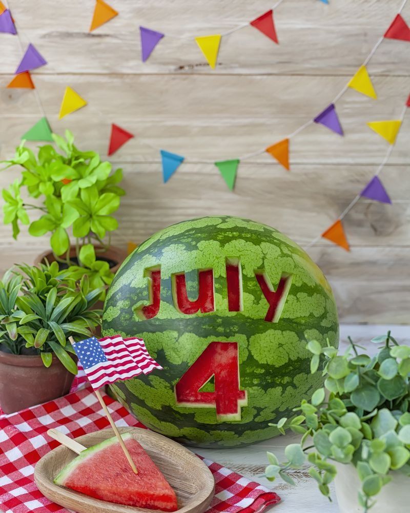 DIY 4th of July decorations, carved watermelon centerpiece