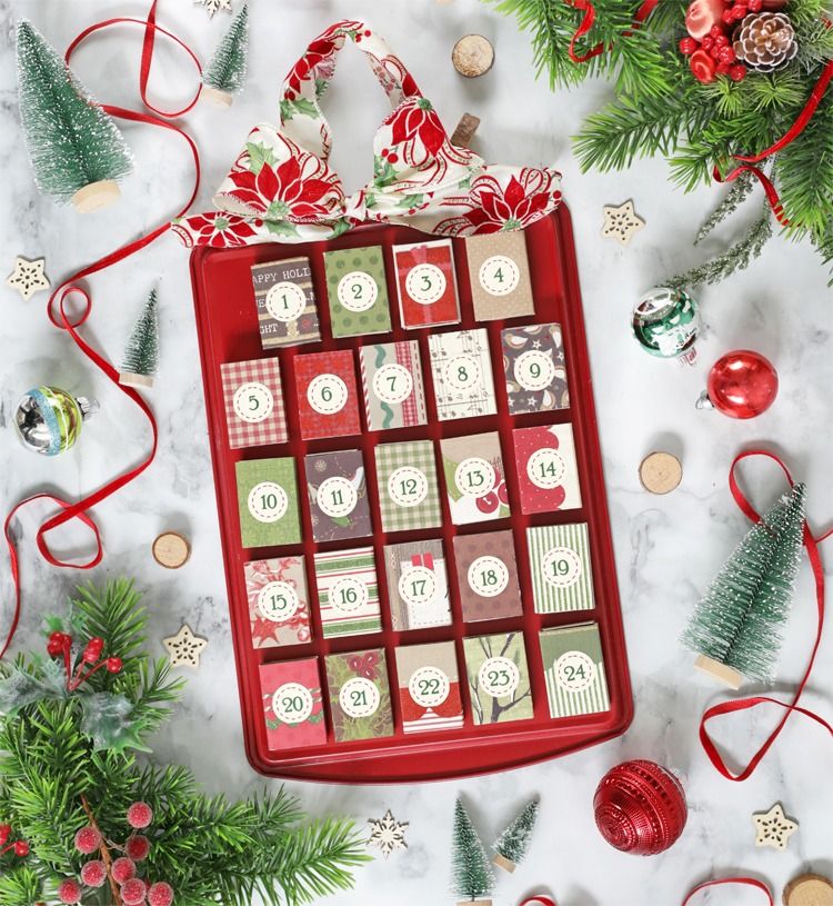 Red and Green DIY Advent Calendar Kit, Easy Sewing Advent Calendar, authentic Digital Instructions, Fill Your Own, Christmas Count Down