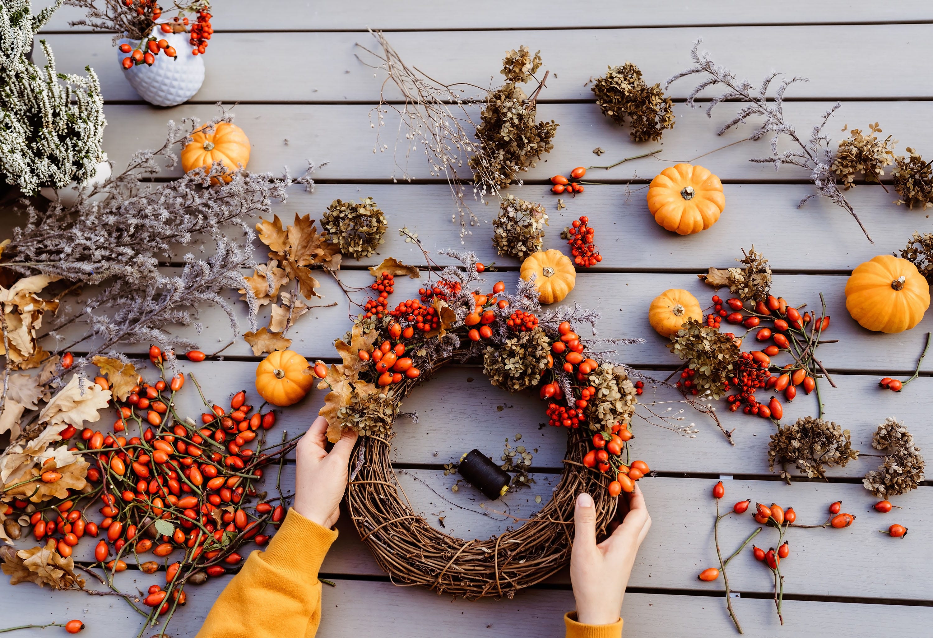 Make Your Own Autumn Wreath With These Gorgeous Kits