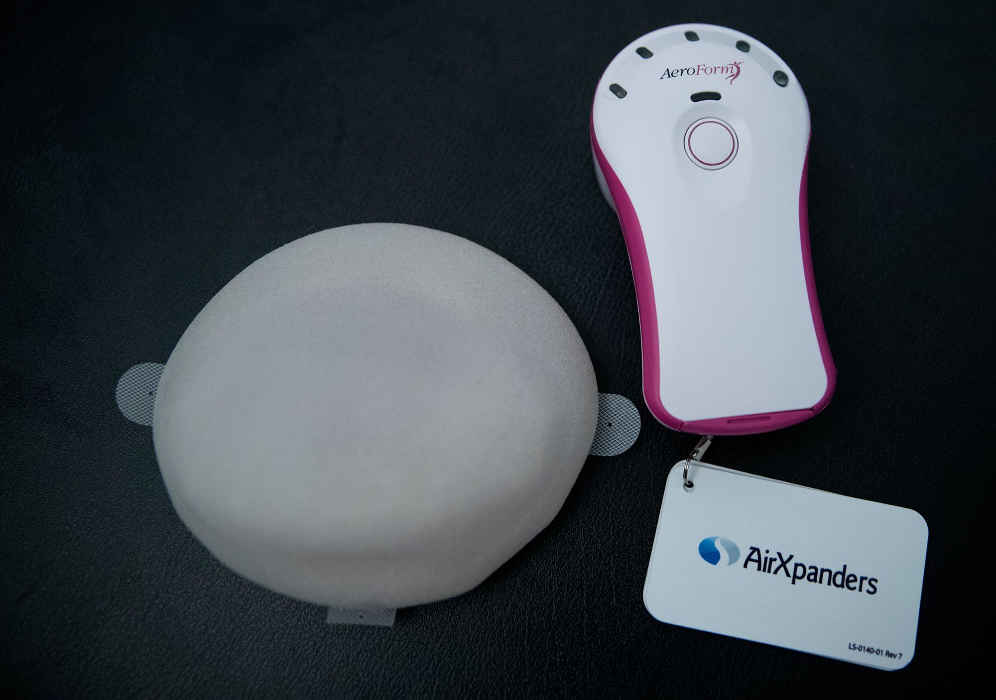 This New Device Allows Women to Perform DIY Breast Reconstruction