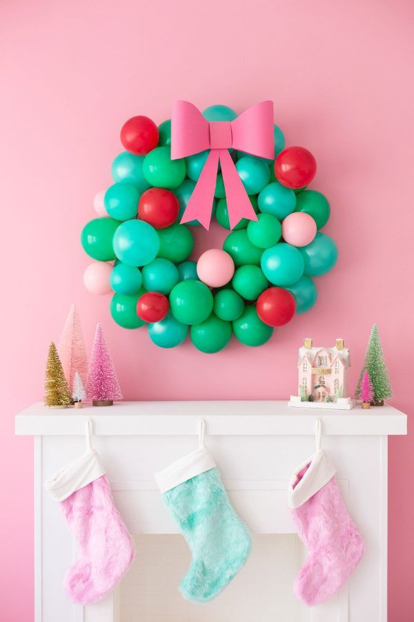 christmas wreath ideas  christmas balloon wreath