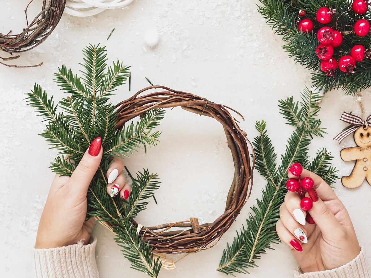 14 Easy DIY Christmas Gifts You Can Make at Home - the Making Life