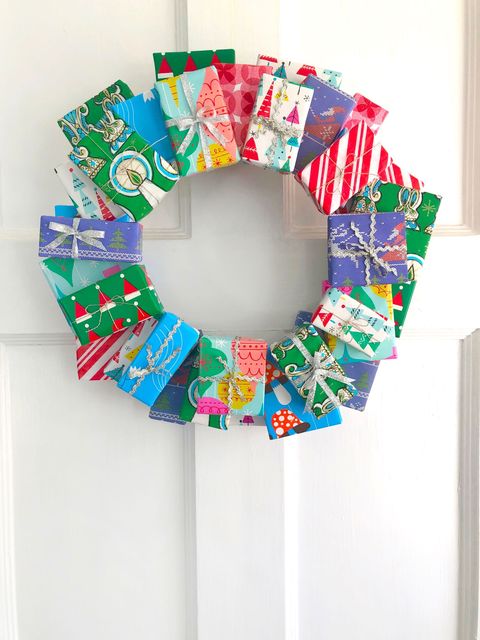 diy christmas door decorations present wreath