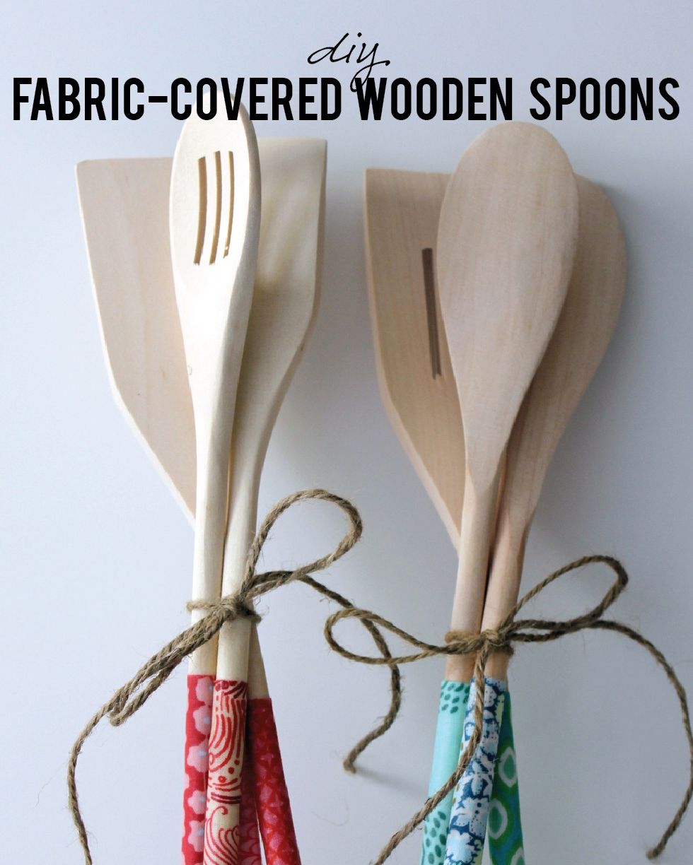 diy christmas gifts fabric covered wooden spoons