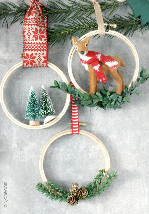 diy christmas ornaments, embroidery hoop ornaments with figurines in the middle