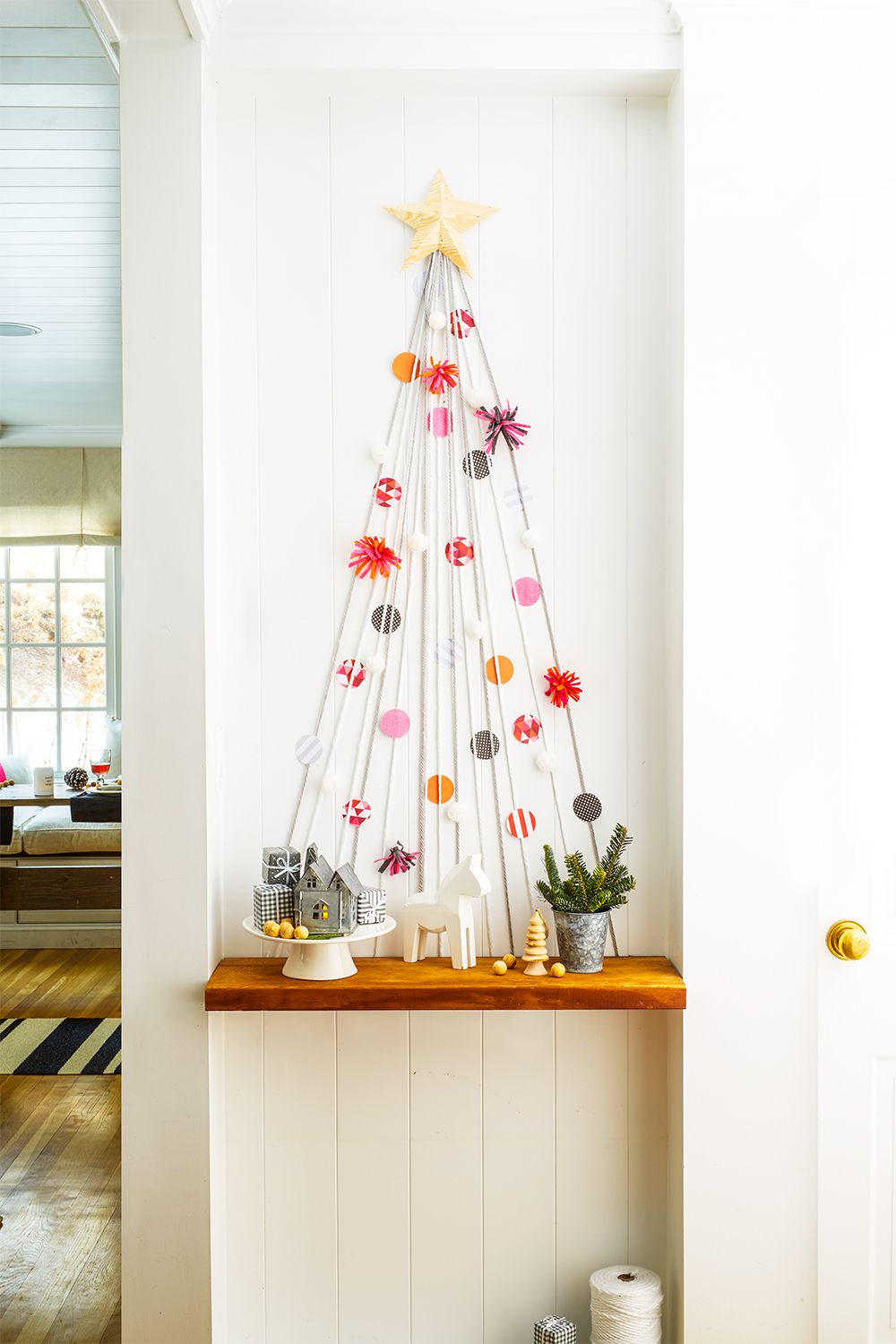 Easy DIY Christmas Tree Decorations - Creative Lifestyles