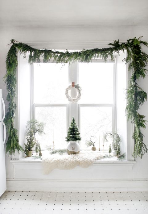 diy christmas window decorations garland wreath