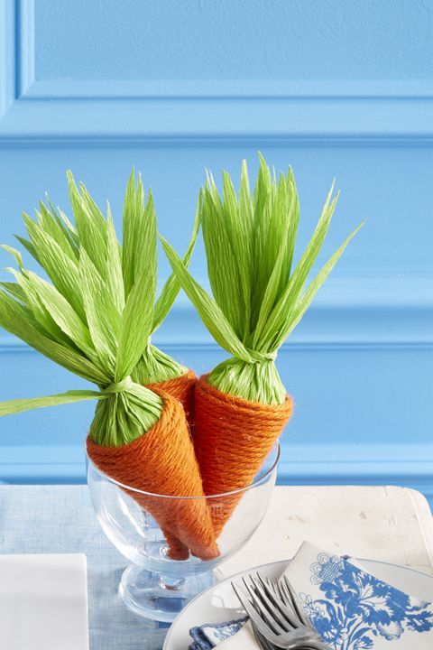 diy easter decorations candy carrot holders