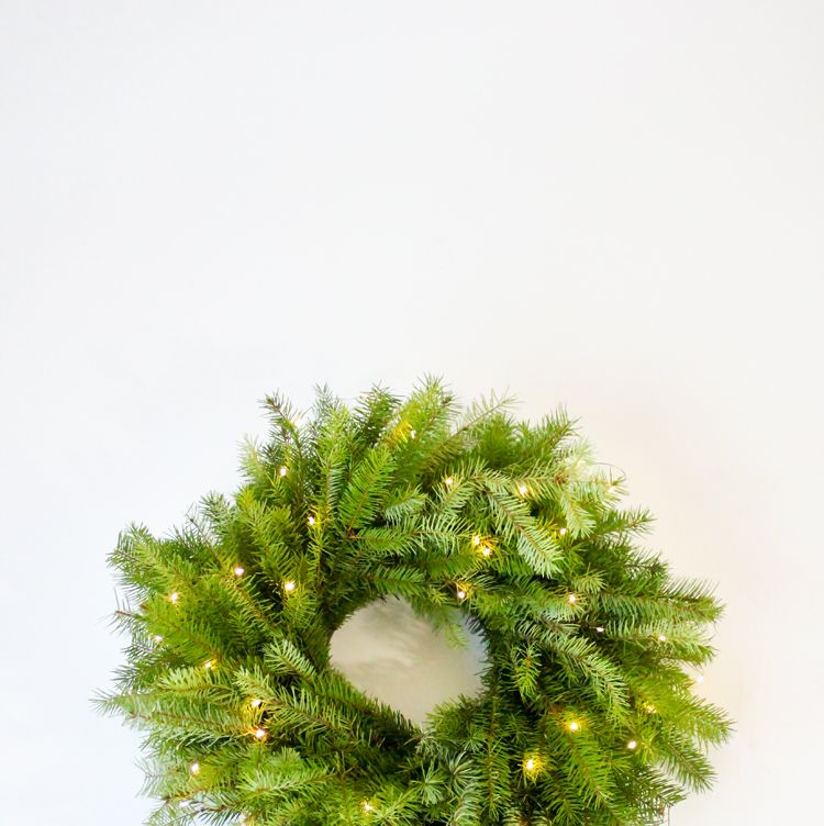 DIY Fresh Wreath Christmas Door Decorations