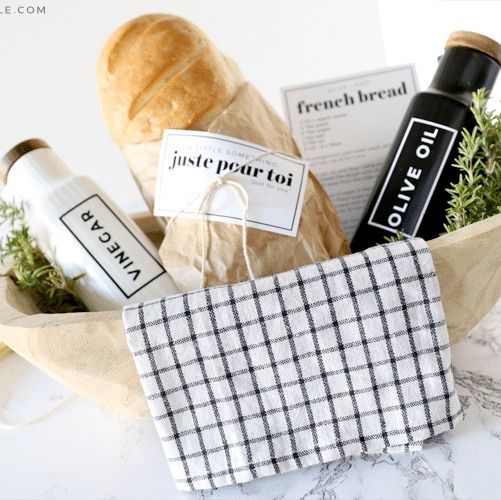 DIY Gifts for Mom Bread and Oil Gift Basket