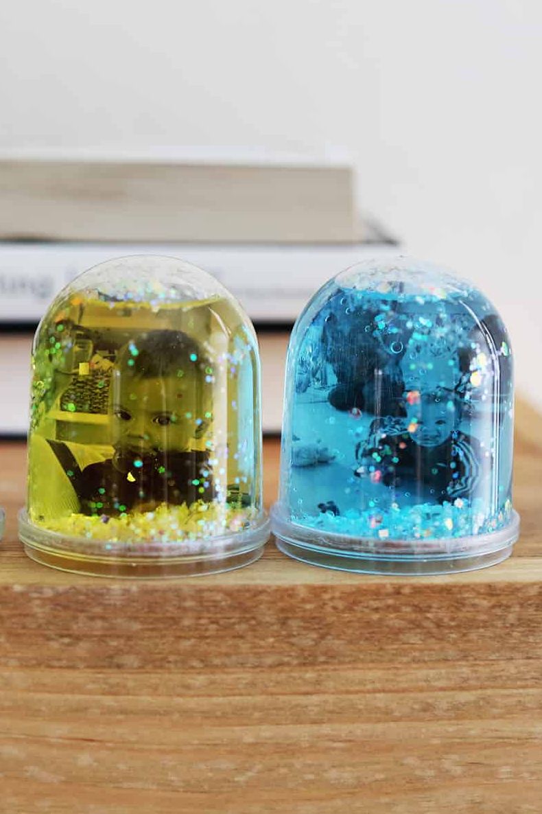 DIY Christmas gift, 3 transparent globes with baby photo and glitter inside