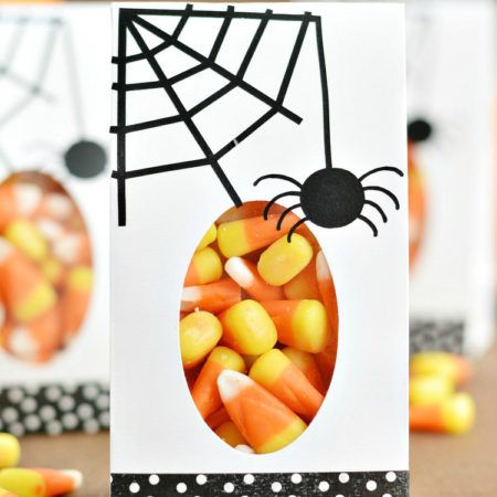 spiderweb diy halloween treat bags