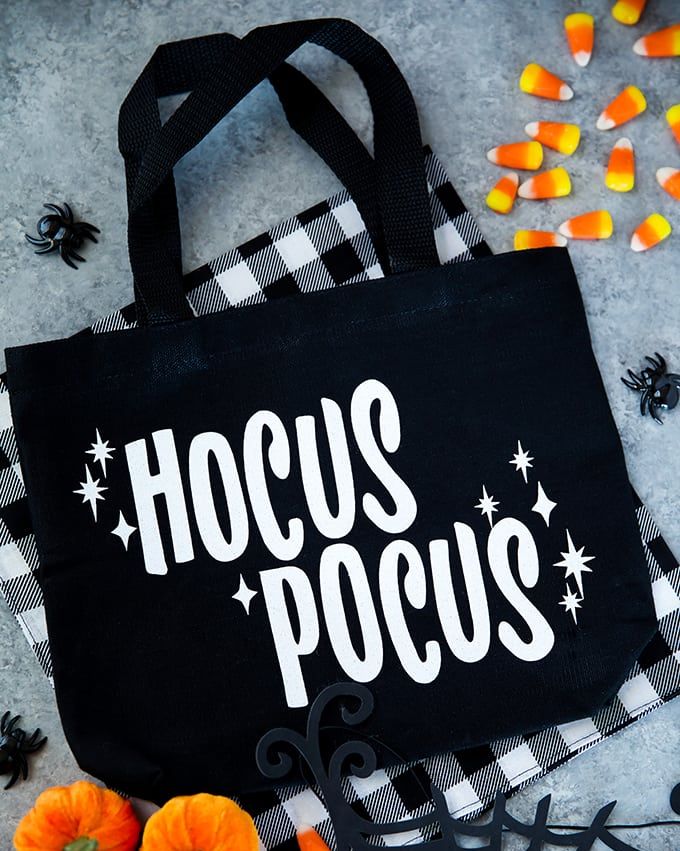 30 DIY Halloween Treat Bags 2023