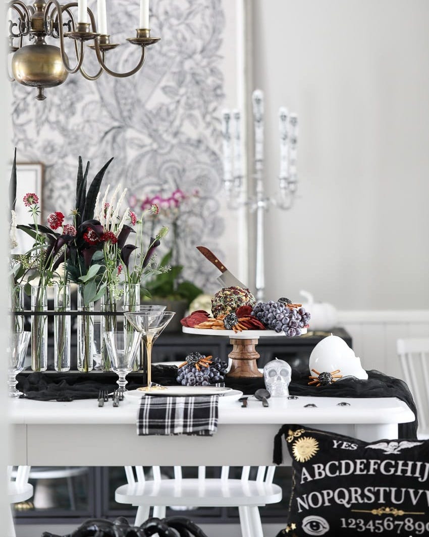 DIY Halloween decorations DIY Halloween decorations, flower arrangements, table scene