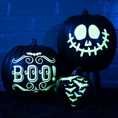 DIY glow-in-the-dark pumpkin Halloween decorations
