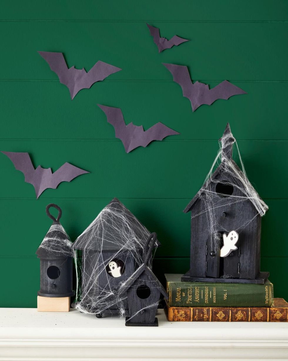 Cute Halloween Houses- DIY Halloween Wood Crafts