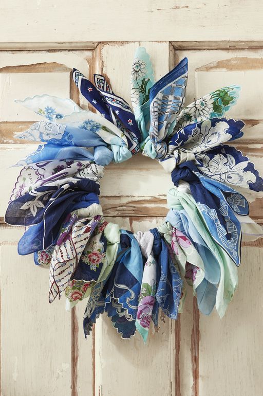 DIY Mother's Day Gift Handkerchief Wreath to Hang on the Door