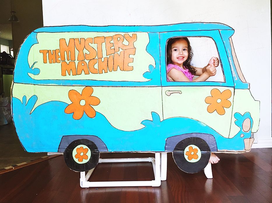 Easy DIY Scooby Doo Dog and Owner Halloween Costume - Reesa Rei