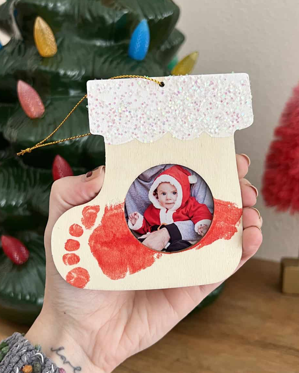 25 Best DIY Photo Ornaments for Your Christmas Tree