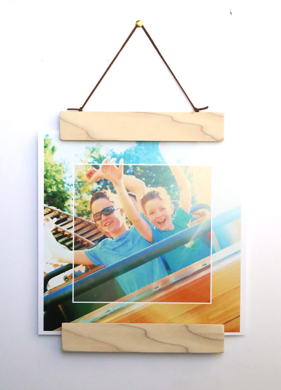 16 DIY Picture Frame Ideas - How to Make a Wooden Picture Frame