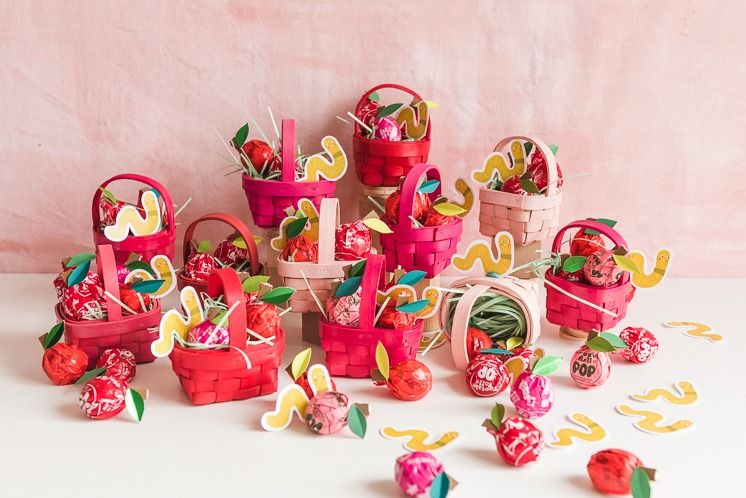 DIY Valentine's Day treat bags for kids | Hallmark Ideas & Inspiration