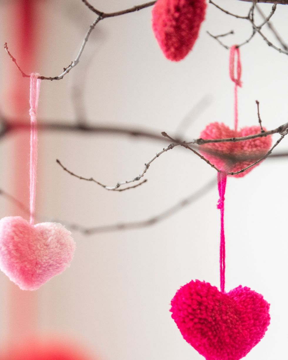 20 Cute Valentine's Day Gifts Using Heart Shaped Moulds  Cute valentines  day gifts, Valentines day activities, Valentine day crafts