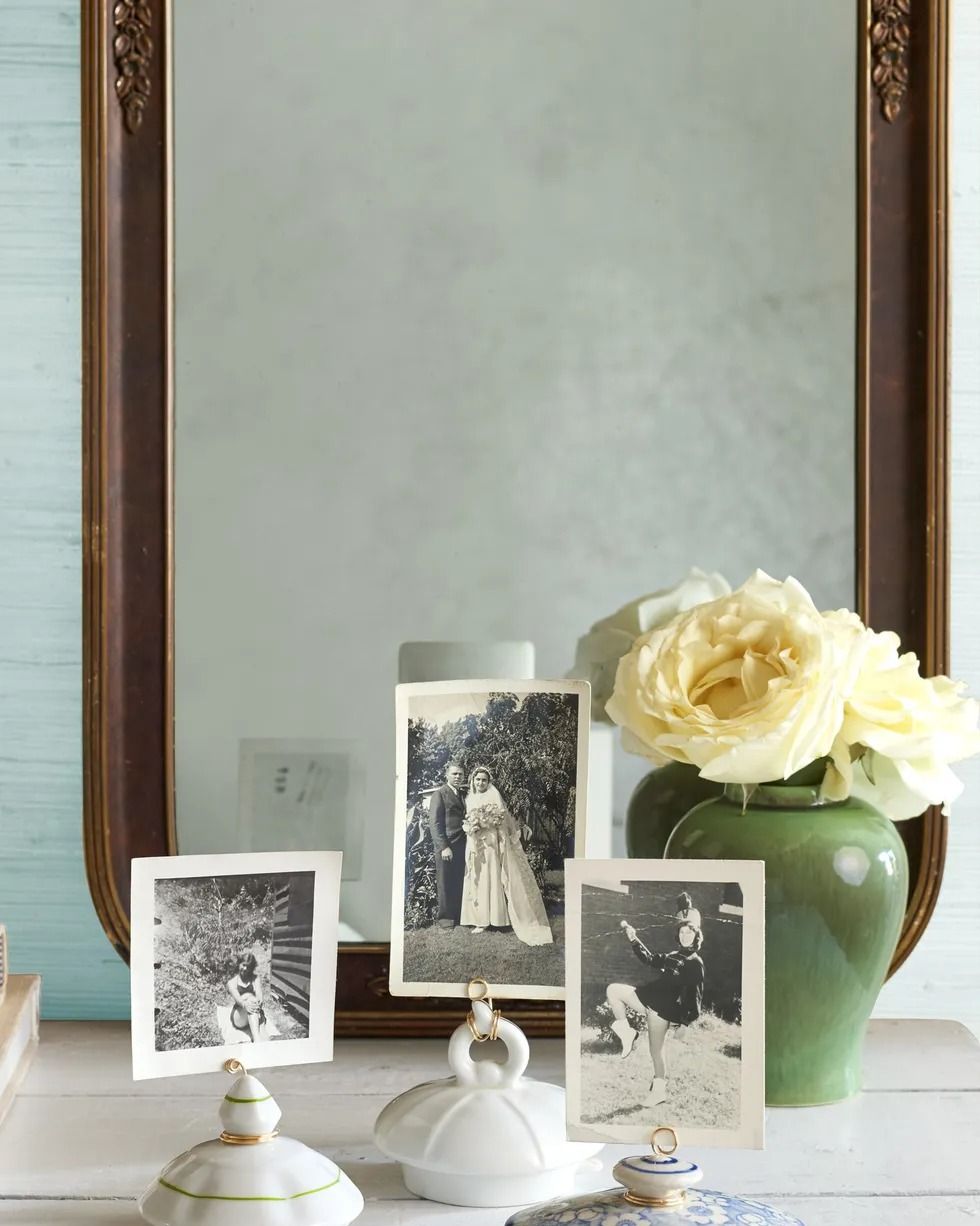 diy wedding decorations vintage family photo display