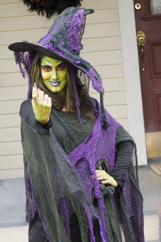 17 Easy Diy Witch Costumes 2021