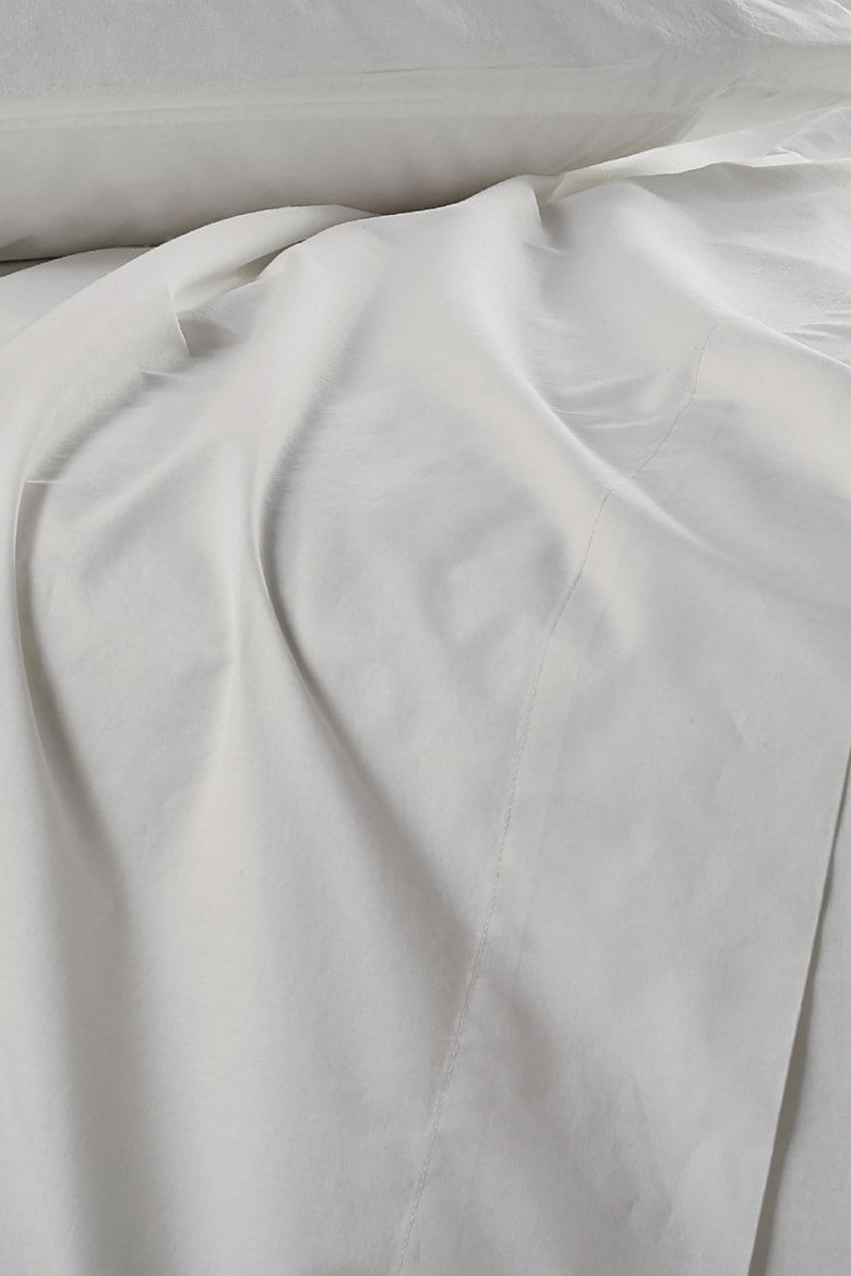 White, Bed sheet, Textile, Linens, Silk, Bedding, Duvet, 