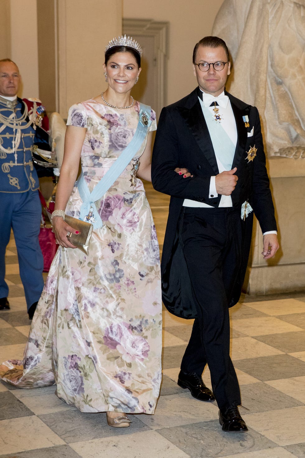 Fashion, Clothing, Event, Fashion design, Formal wear, Dress, Ceremony, Haute couture, Suit, Costume, 