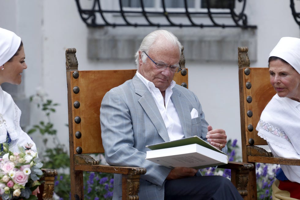 La princesa heredera Victoria, el rey Carl XVI Gustaf y la reina Silvia
