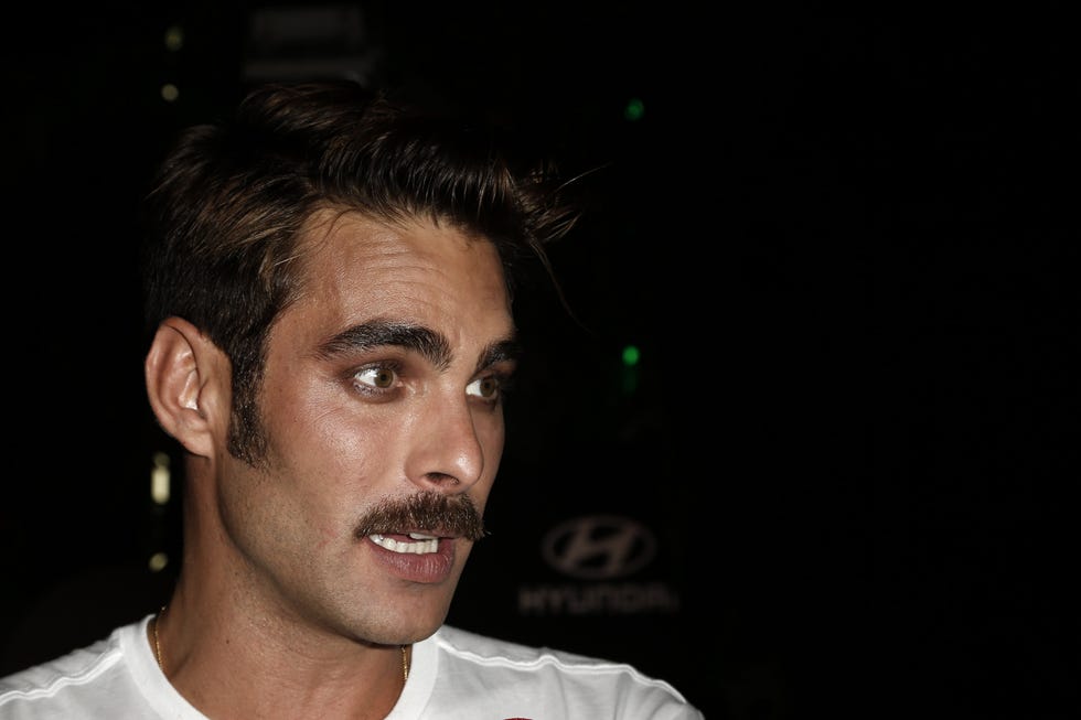 Jon Kortajarena con maquillaje ahumado