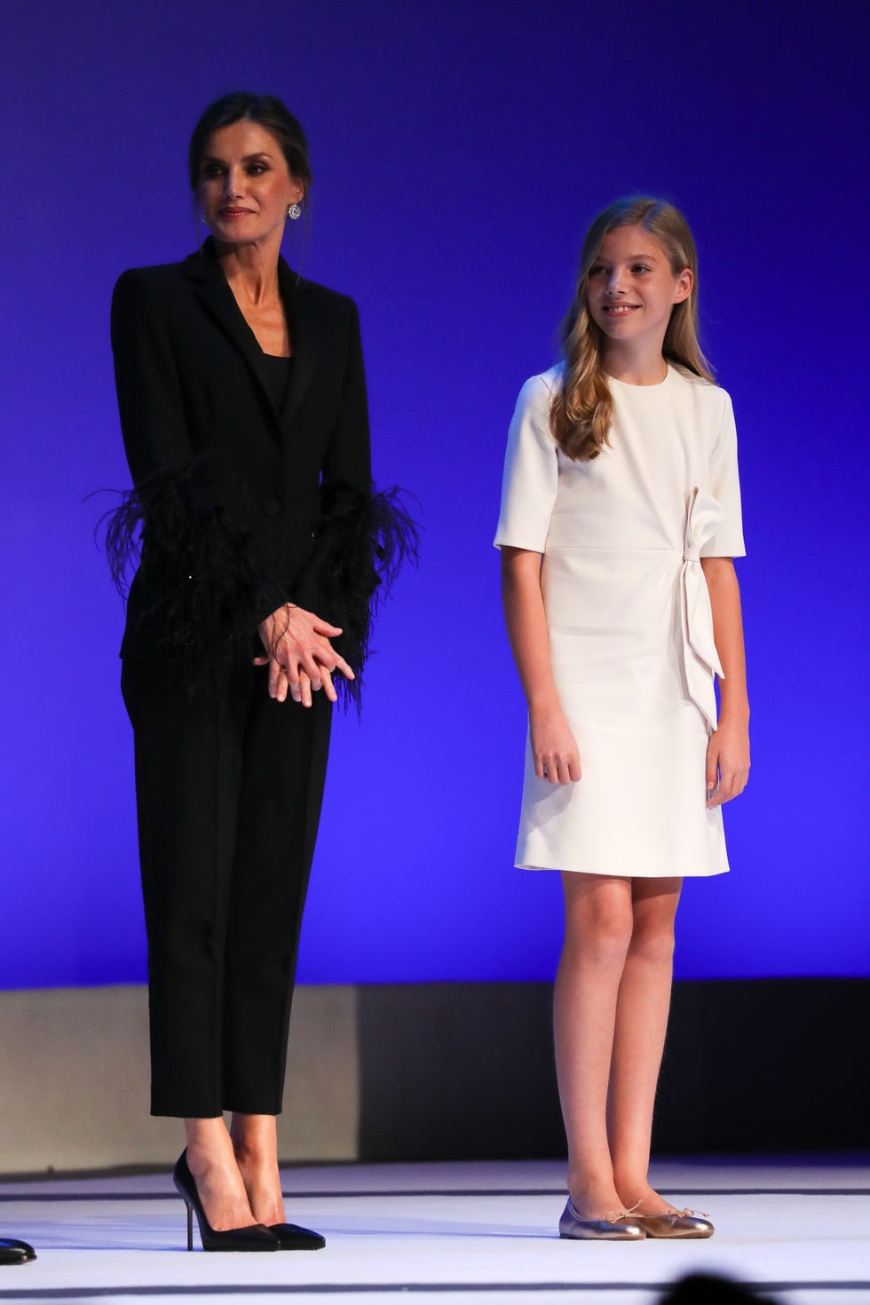 Letizia y Leonor outfits