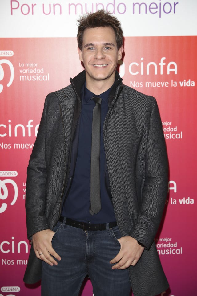 Christian Galvez renueva su contrato