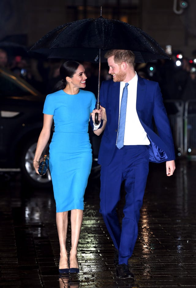 Meghan y Harry reaparecen más cómplices que nunca