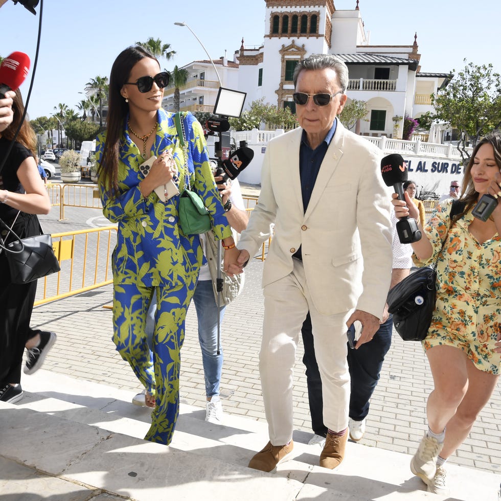 jose ortega cano y gloria camila en chipiona