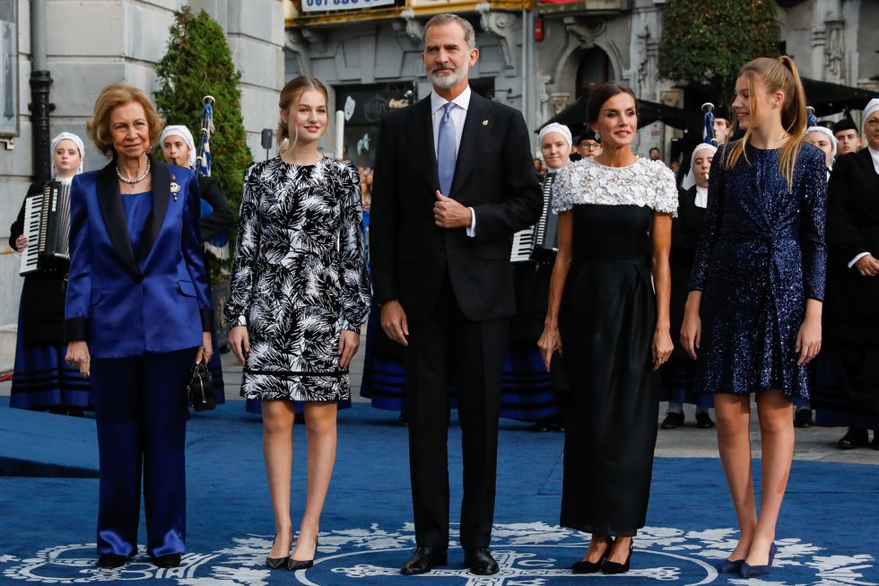 la reina letizia carolina herrera premios princesa de asturias